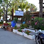 Deniz 호텔 3*