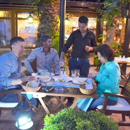Deniz Otel