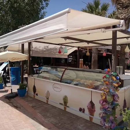 Deniz Szálloda 3*